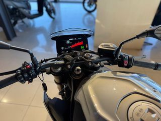 Bmw S 1000 R 2022-thumb-12