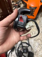 Διακόπτης δεξιά πλευρά γκαζιέρα Ktm 640