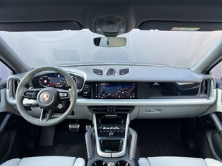 Porsche Cayenne 2024 S E-HYBRID 519hp COUPE GTS-thumb-17