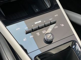 Porsche Cayenne 2024 S E-HYBRID 519hp COUPE GTS-thumb-35