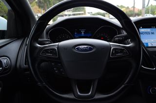 Ford Focus 2017 1000cc St Line 125Hp-thumb-9