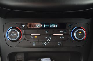 Ford Focus 2017 1000cc St Line 125Hp-thumb-12