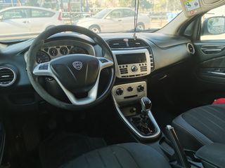 Lancia Delta 2011 TURBO-thumb-8