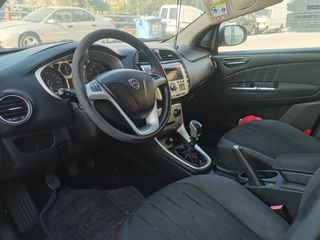 Lancia Delta 2011 TURBO-thumb-11