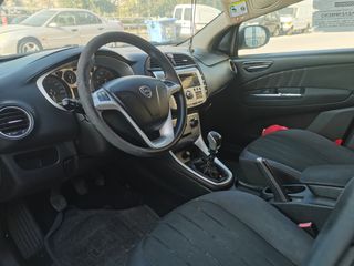 Lancia Delta 2011 TURBO-thumb-10