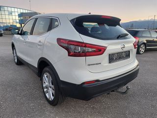Nissan Qashqai 2018-thumb-5