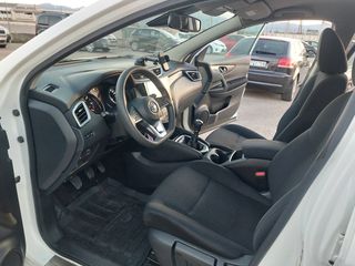 Nissan Qashqai 2018-thumb-6