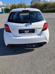 Toyota Yaris 2016 1.3 VVTI-thumb-3