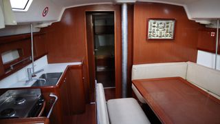 Beneteau 2010 Oceanis 43 Family-thumb-7
