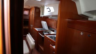 Beneteau 2010 Oceanis 43 Family-thumb-10