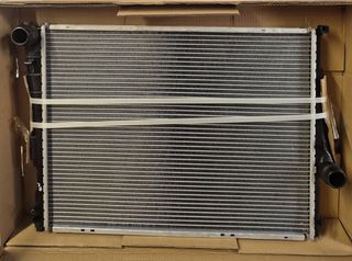 BMW E46 1999-2006 & BMW Z4 2003-2009 ψυγείο νερού (580×450)