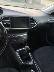 Peugeot 308 2018-thumb-5