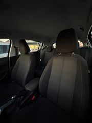 Peugeot 308 2018-thumb-6