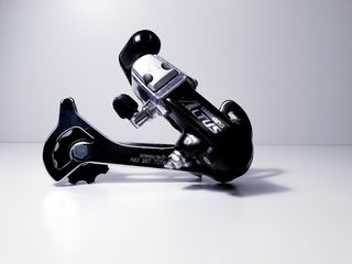 SHIMANO ALTUS RD-CT92 REAR DERAILLEUR NOS