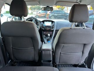 Ford Focus 2017-thumb-3