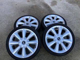 MINI 205/40/18