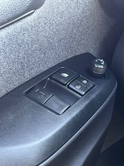 Toyota Yaris 2021 1.0 12V BUSINESS-thumb-47
