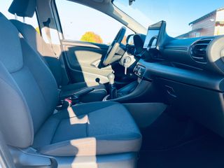 Toyota Yaris 2021 1.0 12V BUSINESS-thumb-18