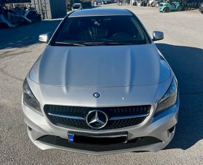 Mercedes-Benz CLA 180 2015-thumb-2