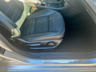 Mercedes-Benz CLA 180 2015-thumb-16