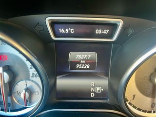 Mercedes-Benz CLA 180 2015-thumb-13