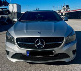 Mercedes-Benz CLA 180 2015