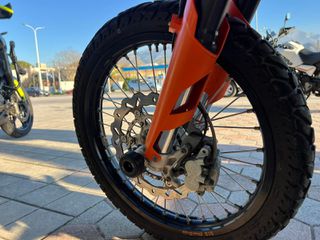 KTM 690 Enduro 2012-thumb-5