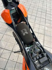 KTM 690 Enduro 2012-thumb-10