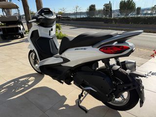 Piaggio Beverly 310 2025-thumb-2