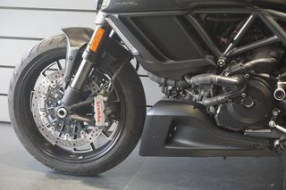 Ducati Diavel 2017 1200 DARK-thumb-14