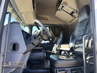 Scania 2015 R520 EURO6 PORSCHE EDITION STREAMLINE-thumb-16