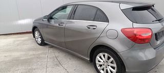 Mercedes-Benz A 180 2018 FACELIFT-thumb-12