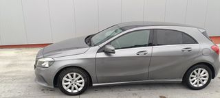 Mercedes-Benz A 180 2018 FACELIFT-thumb-26