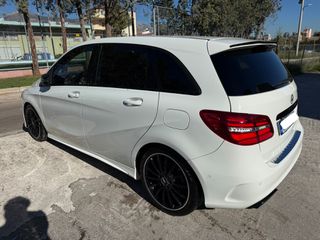 Mercedes-Benz B 180 2015 AMG Packet 7G-thumb-1