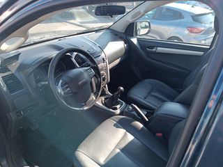 Isuzu D-Max 2015 GRAVITY LS-thumb-9