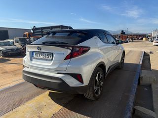 Toyota C-HR 2022-thumb-3