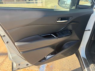 Toyota C-HR 2022-thumb-14