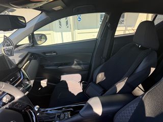 Toyota C-HR 2022-thumb-20