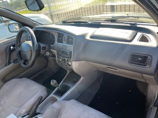 Nissan Primera 2003-thumb-5