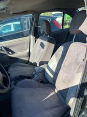 Nissan Primera 2003-thumb-6