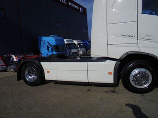 Volvo 2015 FH4 460-thumb-3
