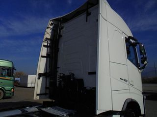 Volvo 2015 FH4 460-thumb-4