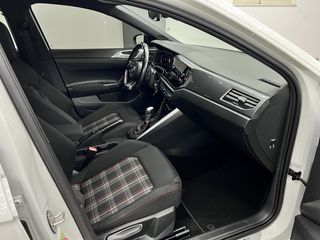 Volkswagen Polo 2019 2.0 GTI-thumb-64