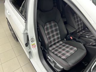 Volkswagen Polo 2019 2.0 GTI-thumb-65