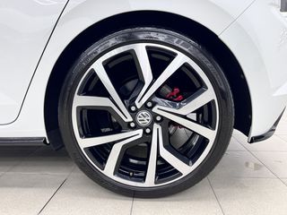 Volkswagen Polo 2019 2.0 GTI-thumb-23