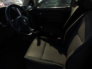 Suzuki Jimny 2005-thumb-3