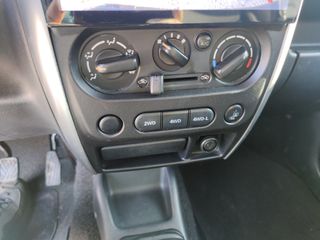 Suzuki Jimny 2005-thumb-6