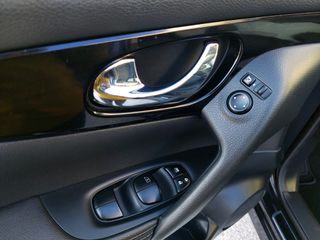 Nissan Qashqai 2017 BLACK EDITION TEKNA PANORAMA NAVI CAMERA-thumb-15