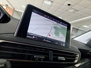 Peugeot 3008 2019-thumb-13
