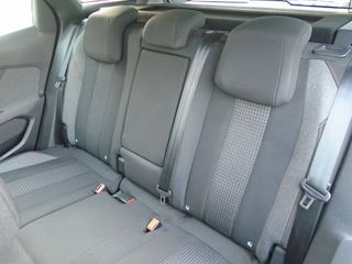 Peugeot 3008 2022 1.5 BLUEHDI 130 ACTIVE PACK EAT8-thumb-9